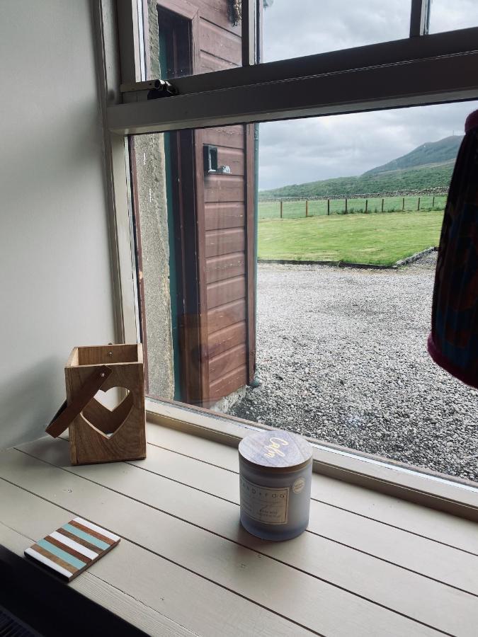 Quirky Highland Cottage With Stunning Views Fearn Lodge Extérieur photo