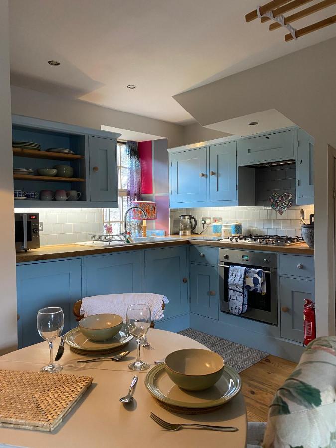 Quirky Highland Cottage With Stunning Views Fearn Lodge Extérieur photo